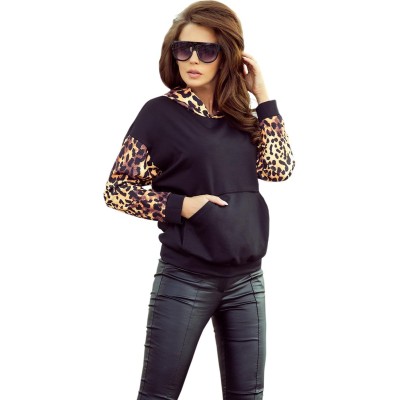 279-2 Bluza kangurka z kapturem - czarna z panterkowymi wstawkami